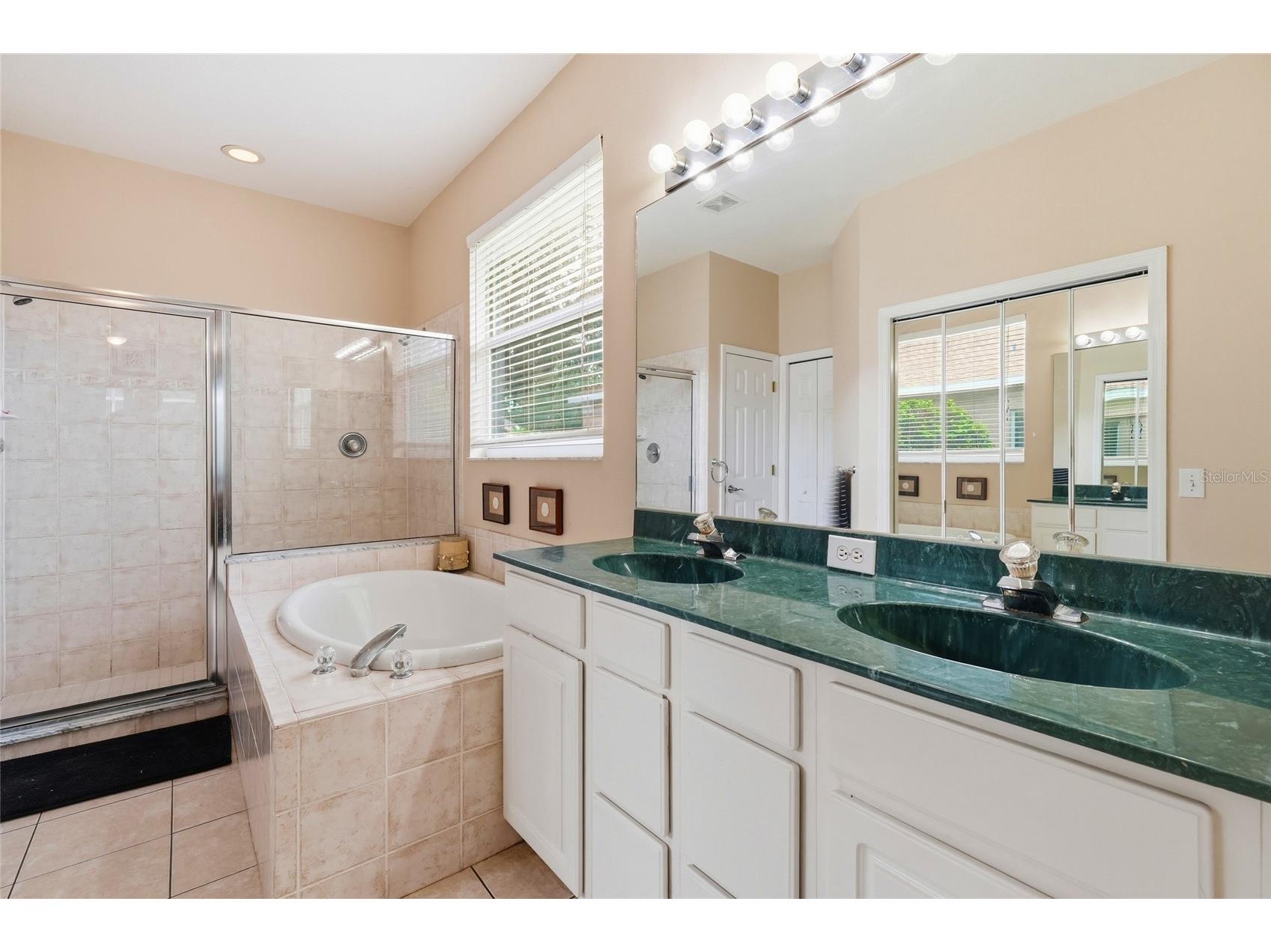 835 Cedarcrest Court Sarasota FL 34232 A4697832 image17