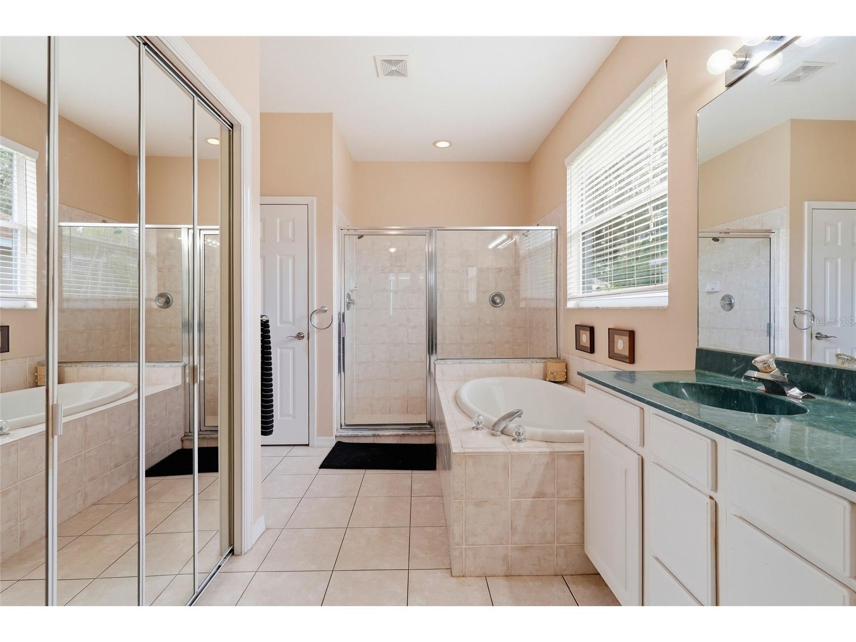 835 Cedarcrest Court Sarasota FL 34232 A4697832 image18