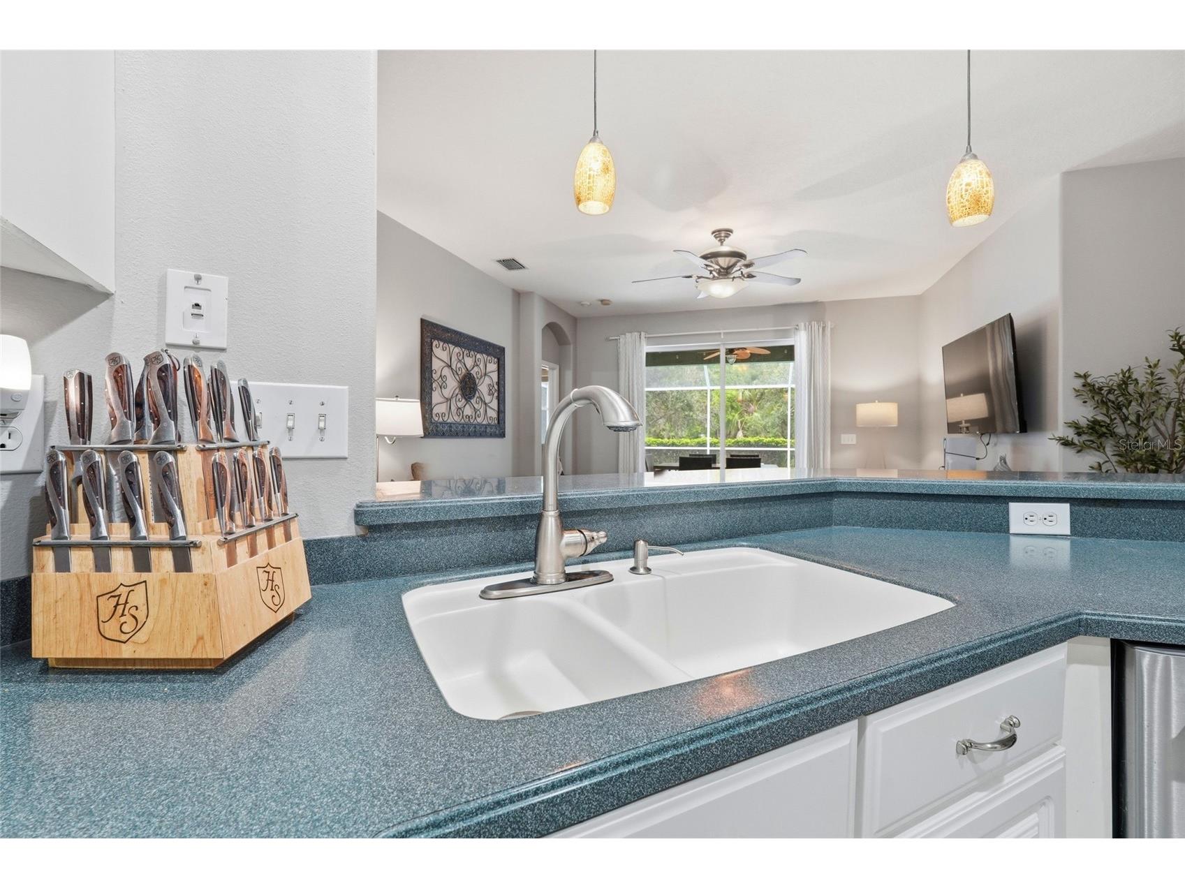 835 Cedarcrest Court Sarasota FL 34232 A4697832 image46