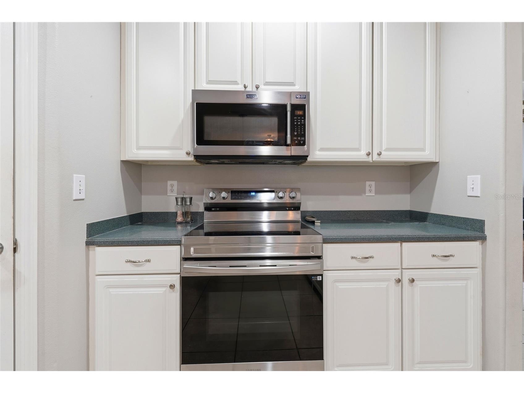 835 Cedarcrest Court Sarasota FL 34232 A4697832 image47