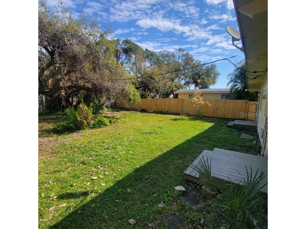 835 Indiana Lane Sarasota FL 34234 A4646238 image12