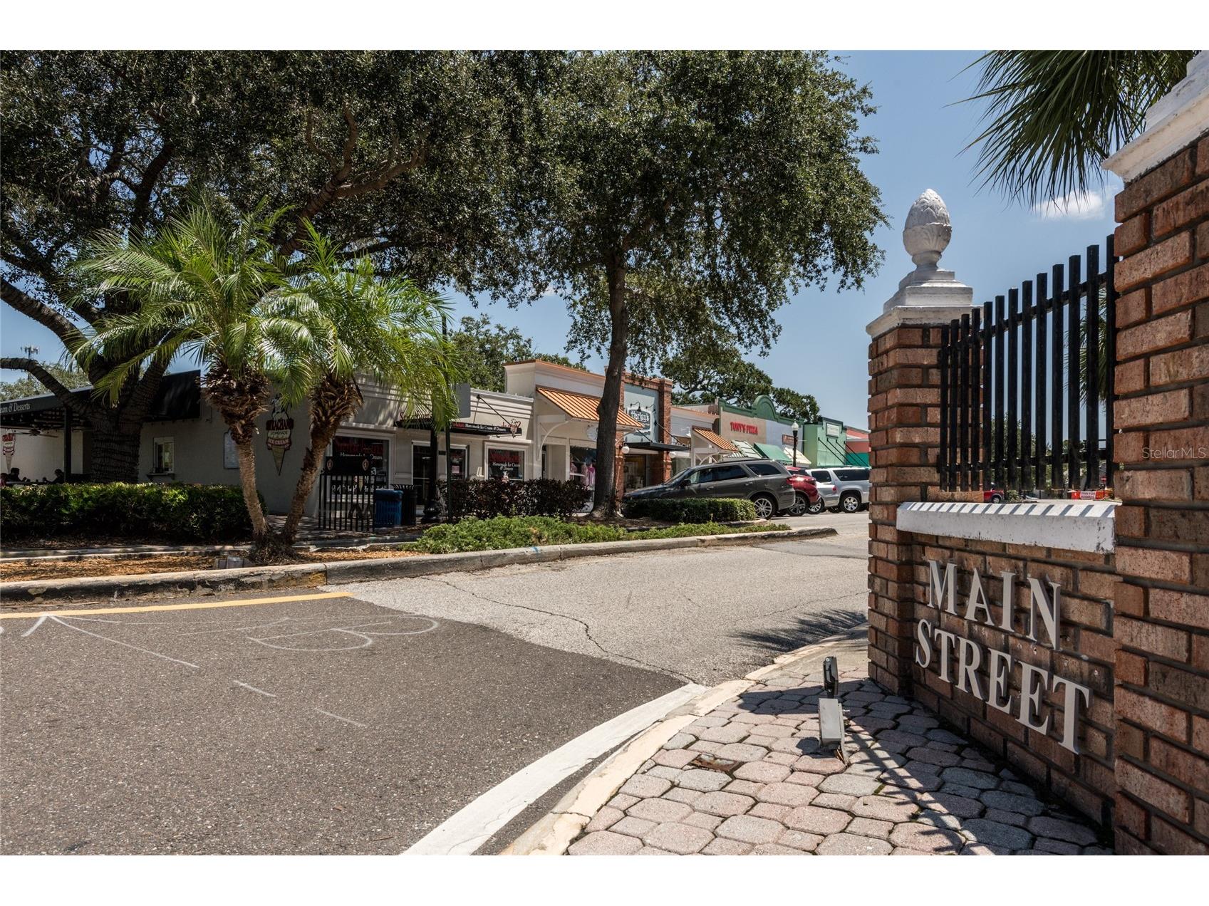 835 Oak Bend Lane Dunedin FL 34698 TB8461776 image3