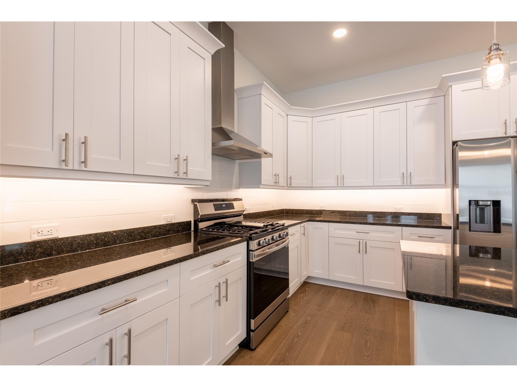 835 Oak Bend Lane Dunedin FL 34698 TB8461776 image8