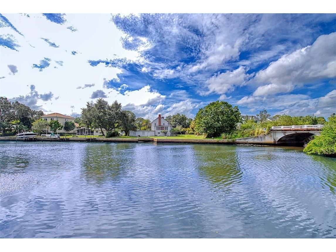 835 S Osprey Avenue #201 Sarasota FL 34236 A4676244 image38