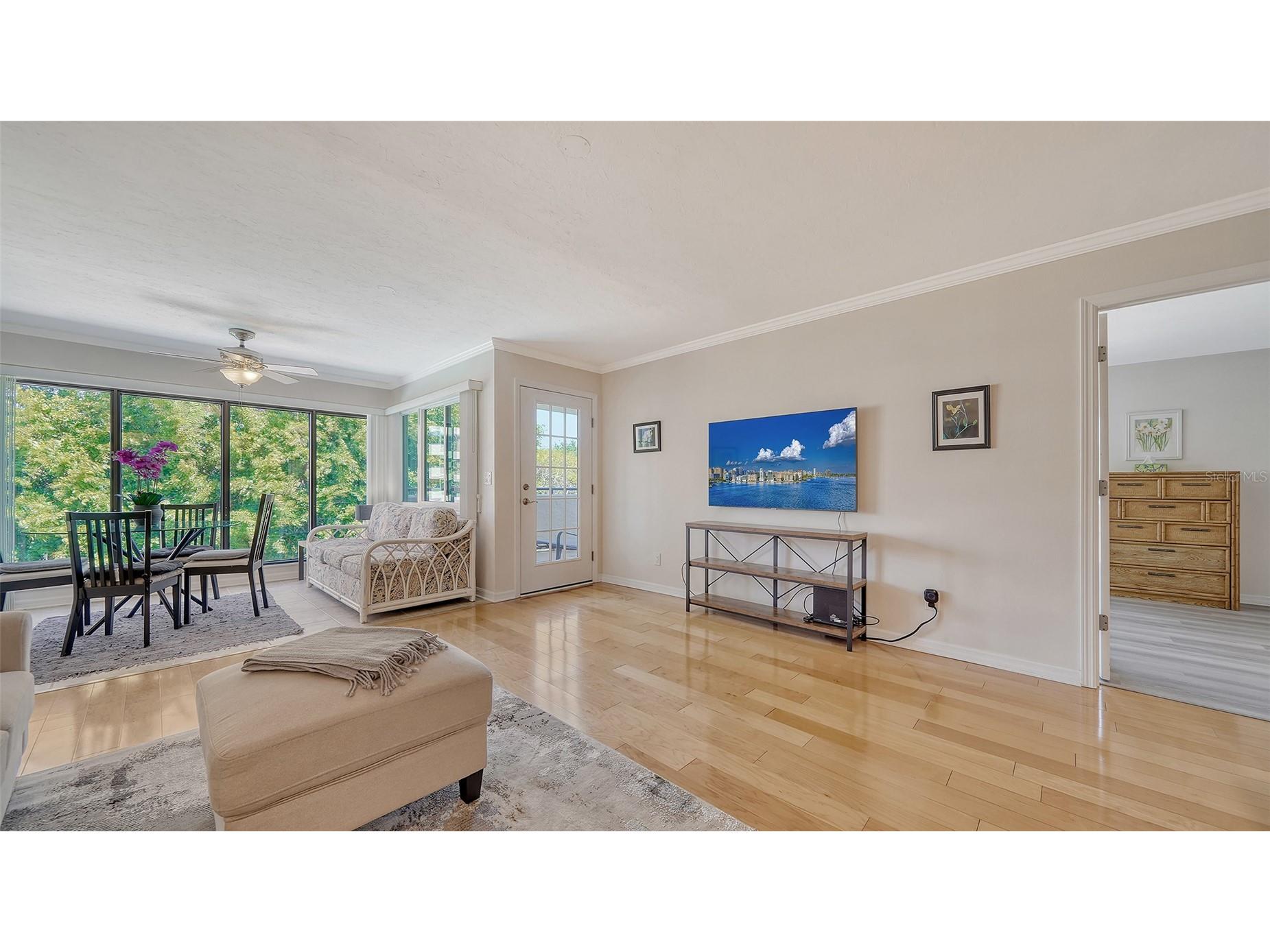 835 S Osprey Avenue #201 Sarasota FL 34236 A4698807 image4