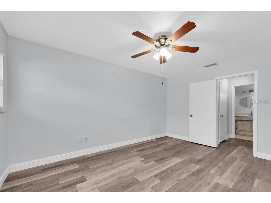 8350 Burgundy Drive N Pinellas Park FL 33781 W7879723 image16