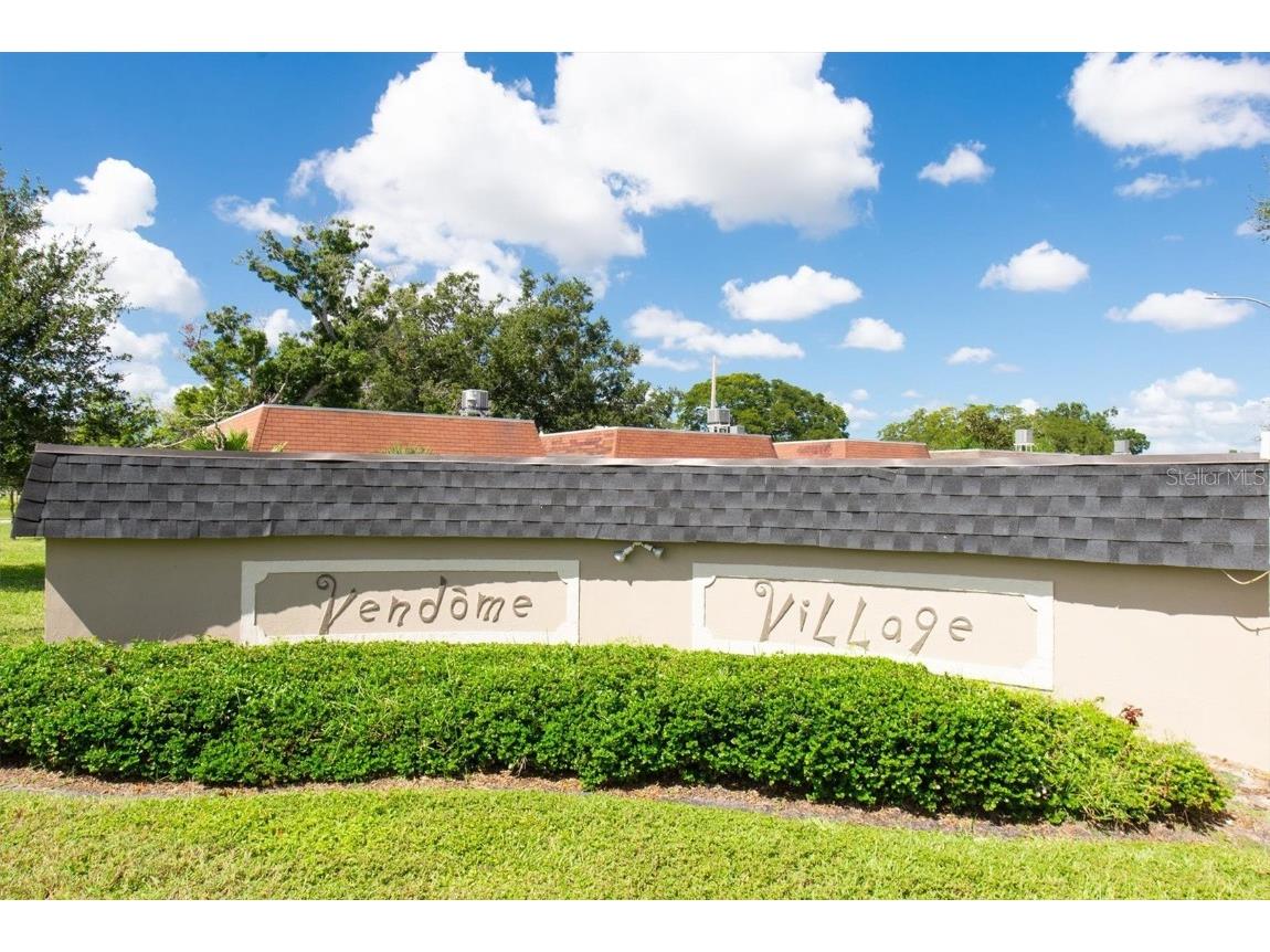 8350 Burgundy Drive N Pinellas Park FL 33781 W7879723 image4