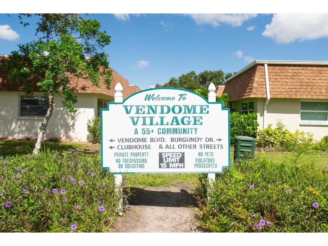 8350 Burgundy Drive N Pinellas Park FL 33781 W7879723 image5