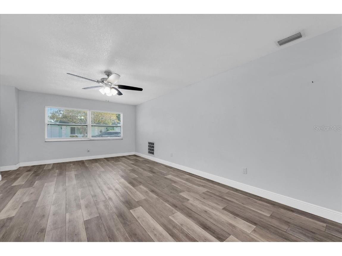 8350 Burgundy Drive N Pinellas Park FL 33781 W7879723 image8