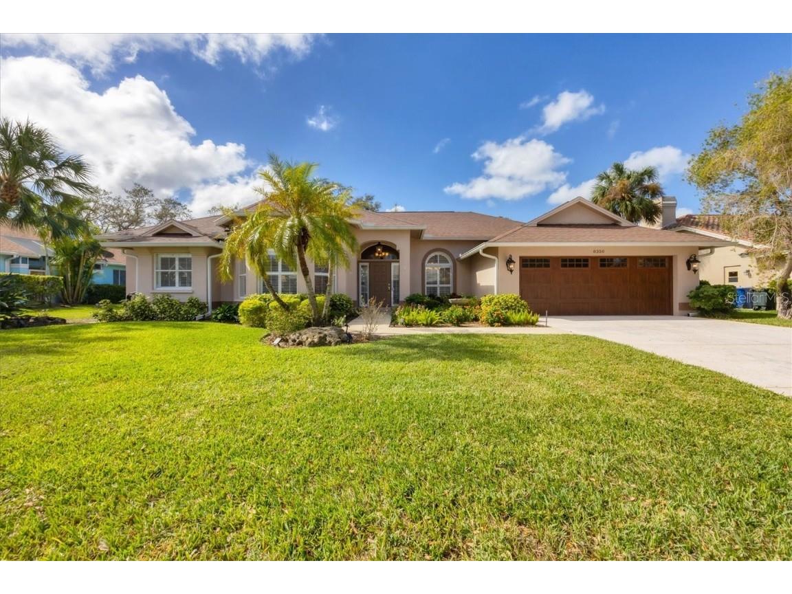 8350 Cypress Hollow Drive Sarasota FL 34238 A4627363 image1