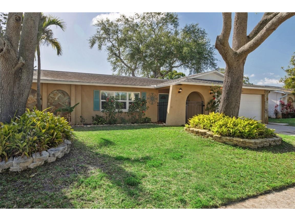 8350 Monarch Circle Seminole FL 33772 TB8373493 image1