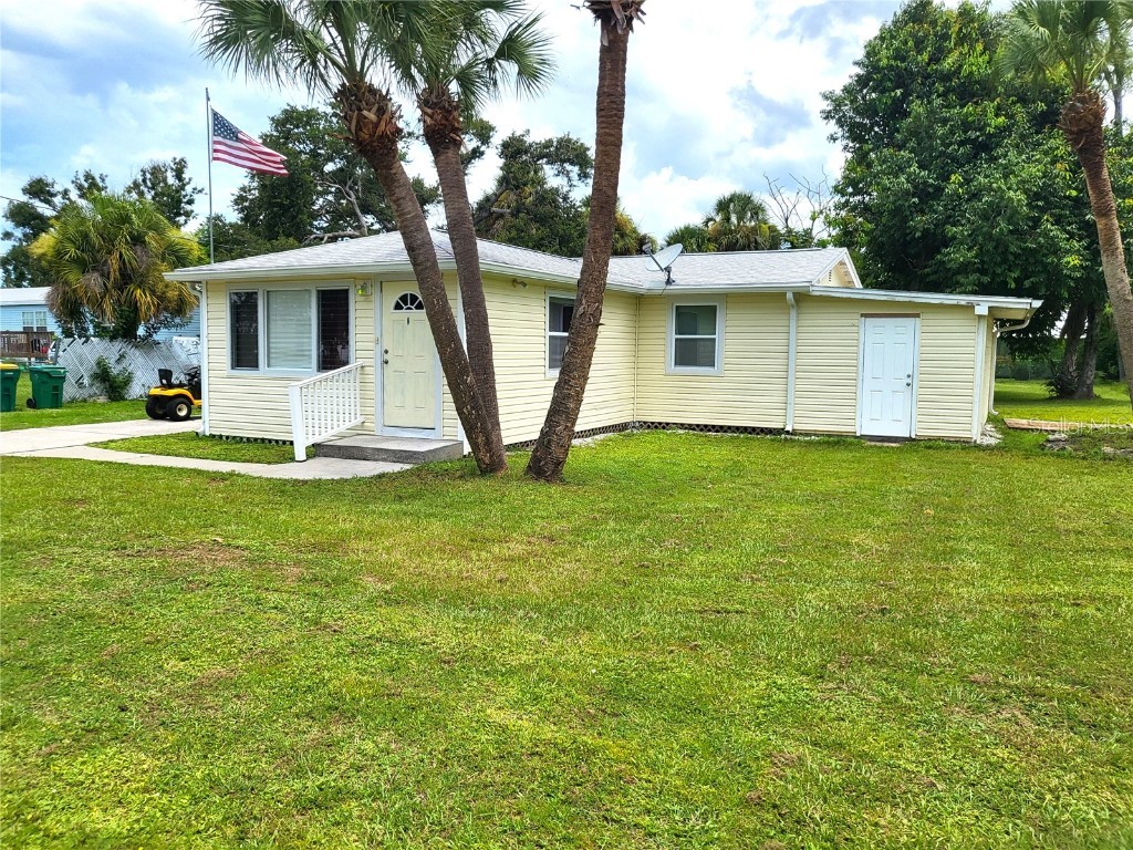 8350 Roosevelt Street Englewood FL 34224 D6137544 image1