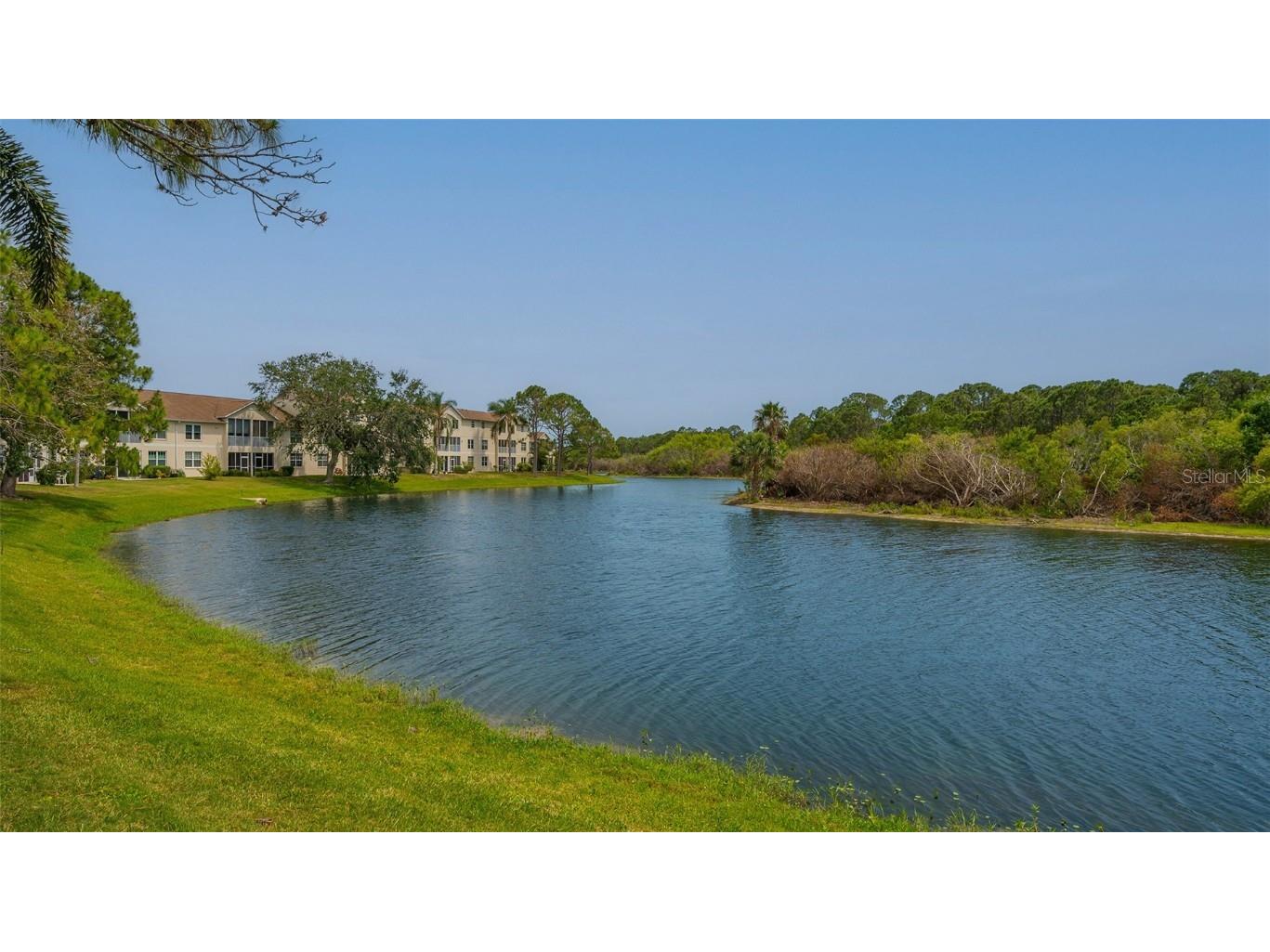 8350 Wingate Drive #913 Sarasota FL 34238 A4569199 image33