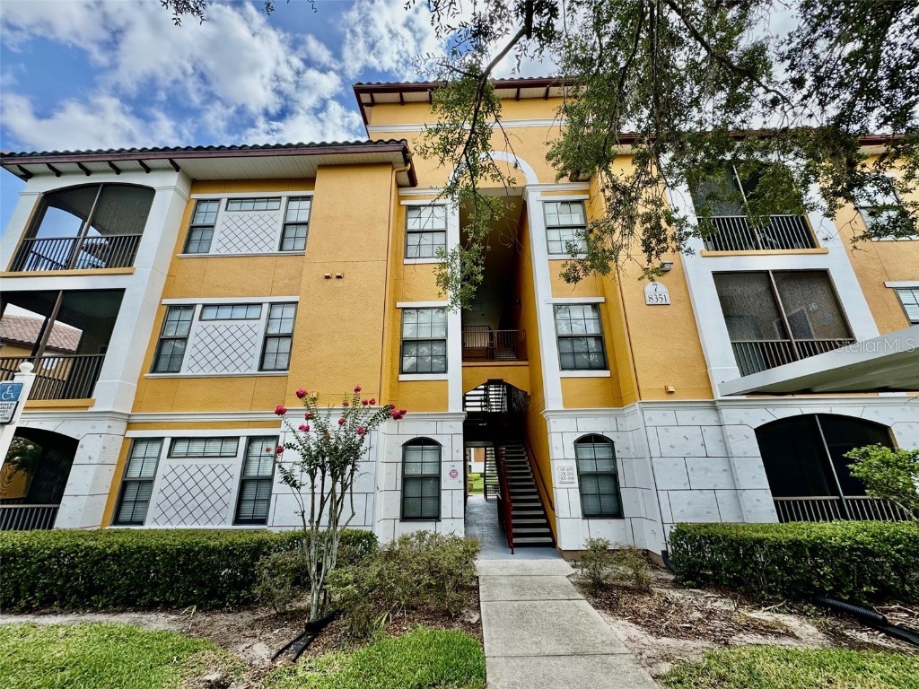 8351 38th Street Circle E #101 Sarasota FL 34243 A4614714 image1
