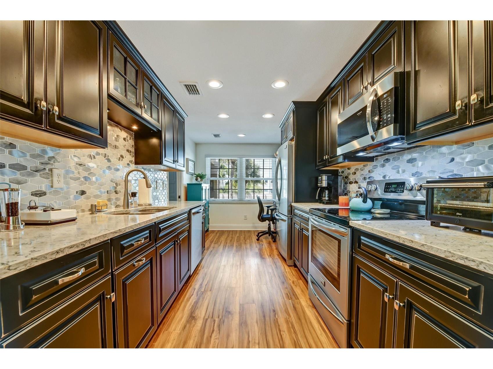 8352 Meadowbrook Drive #10 Seminole FL 33777 TB8500686 image12