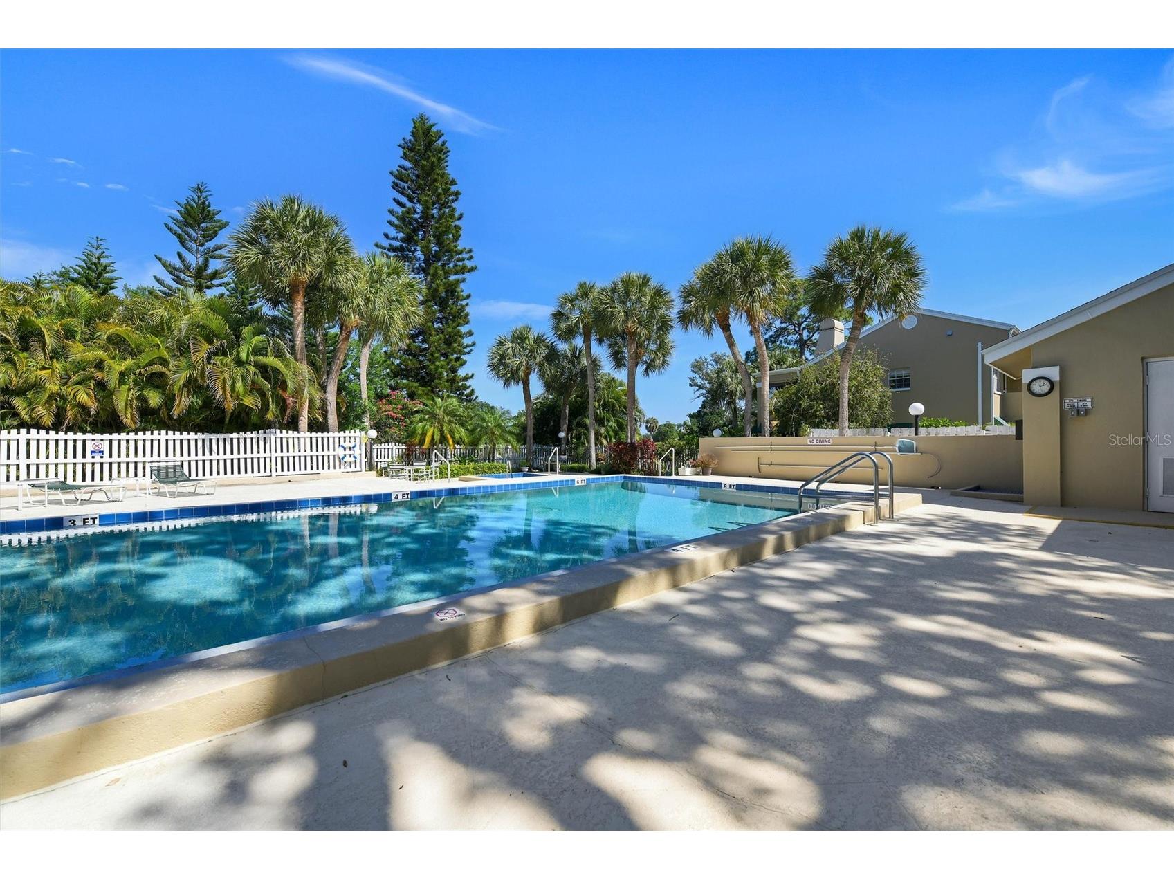 8352 Meadowbrook Drive #10 Seminole FL 33777 TB8500686 image37