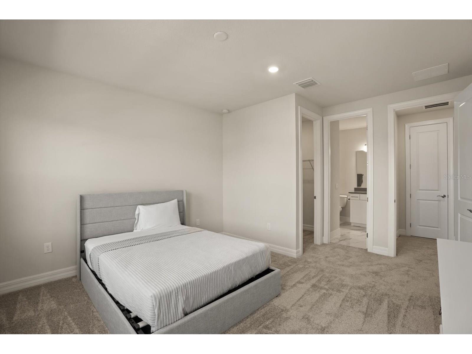 8352 Park Cliff Way Orlando FL 32836 O6400016 image38