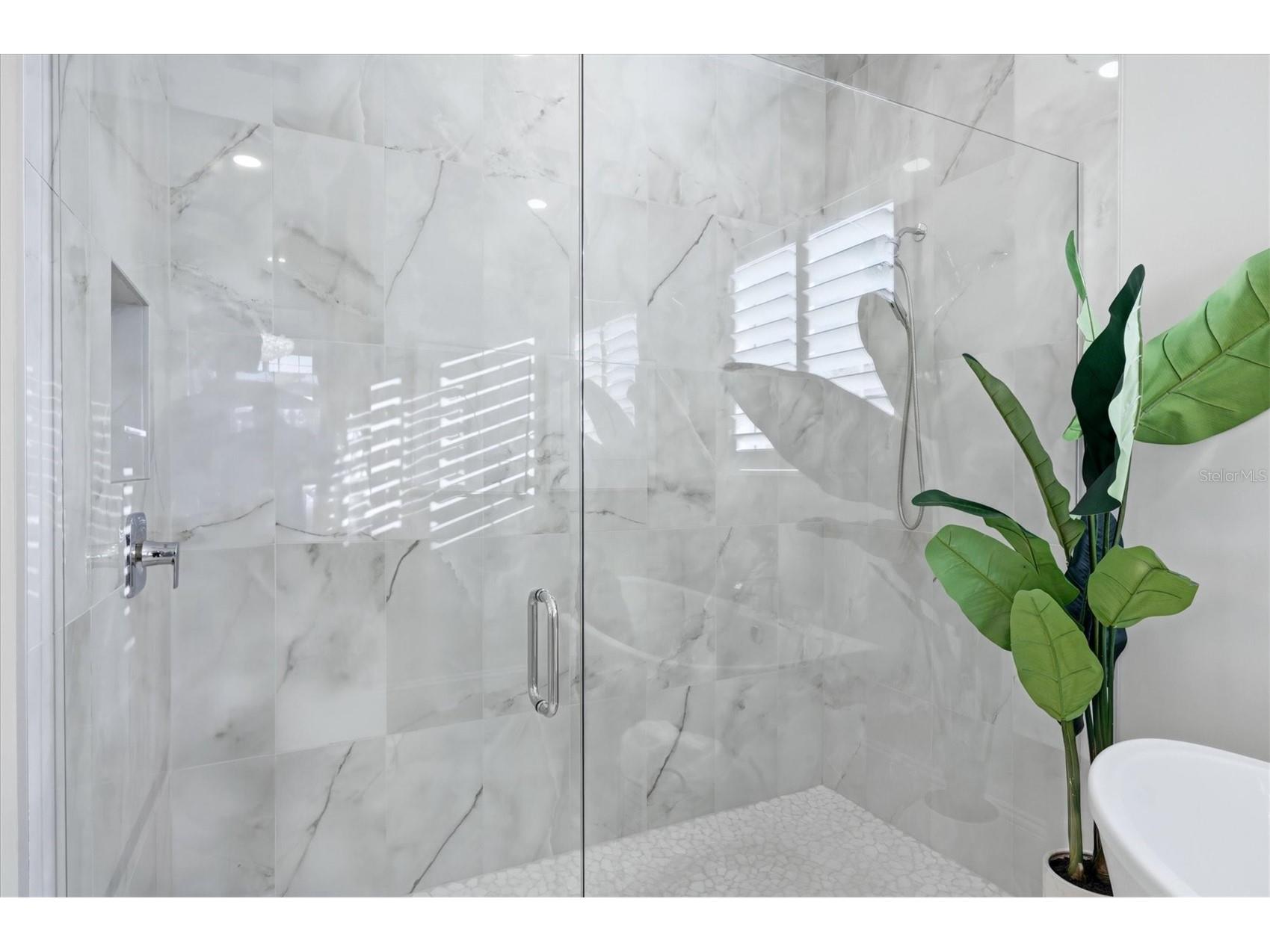 8352 Sea Glass Court Sarasota FL 34240 A4686161 image34