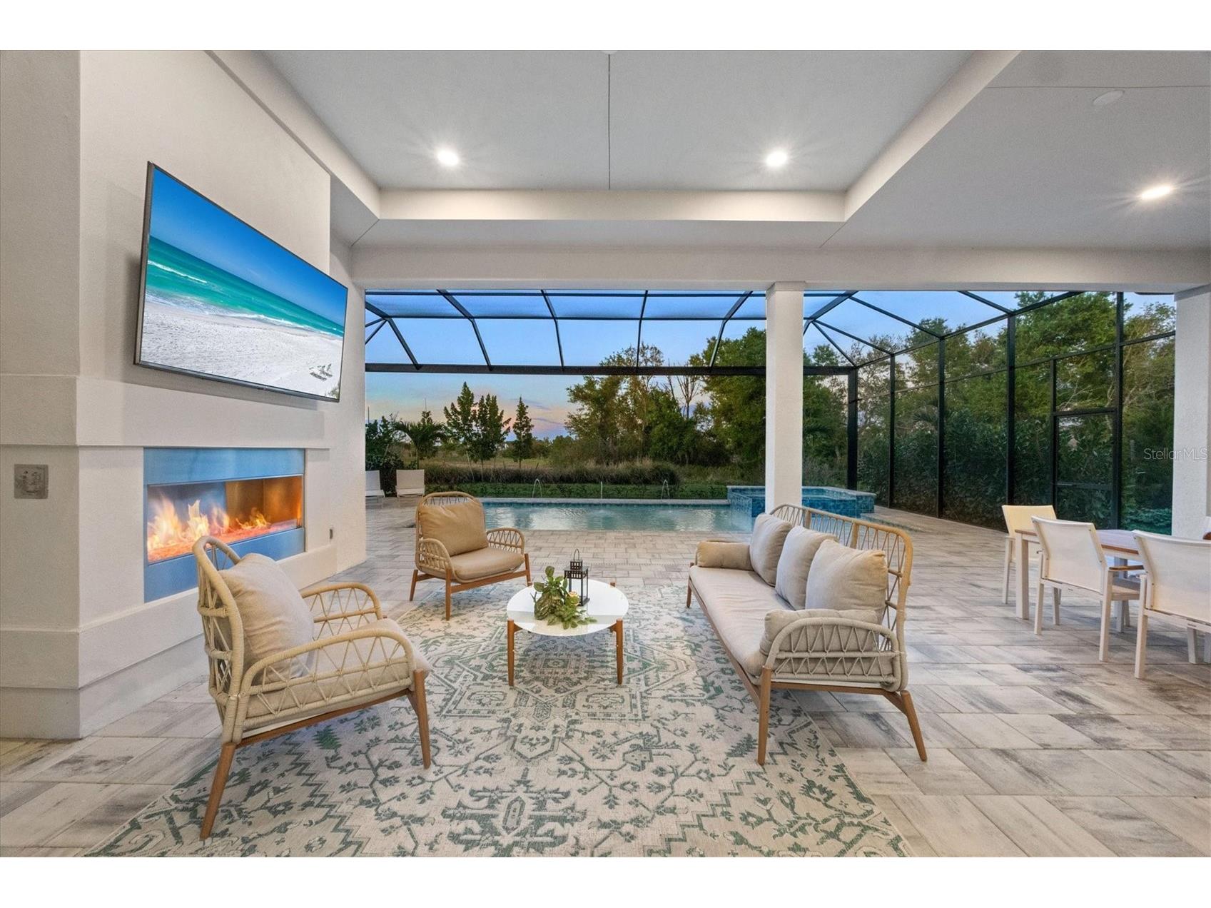 8352 Sea Glass Court Sarasota FL 34240 A4686161 image8
