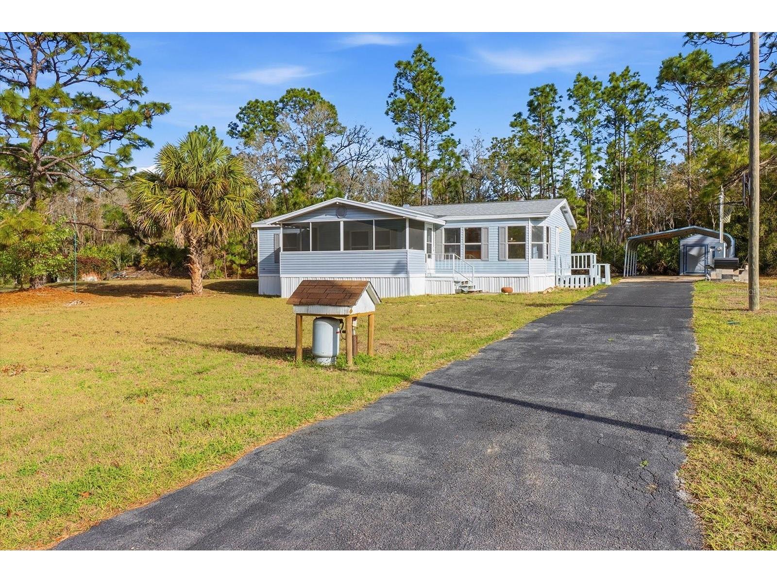 8353 W Kimberly Court Homosassa FL 34448 TB8484781 image1