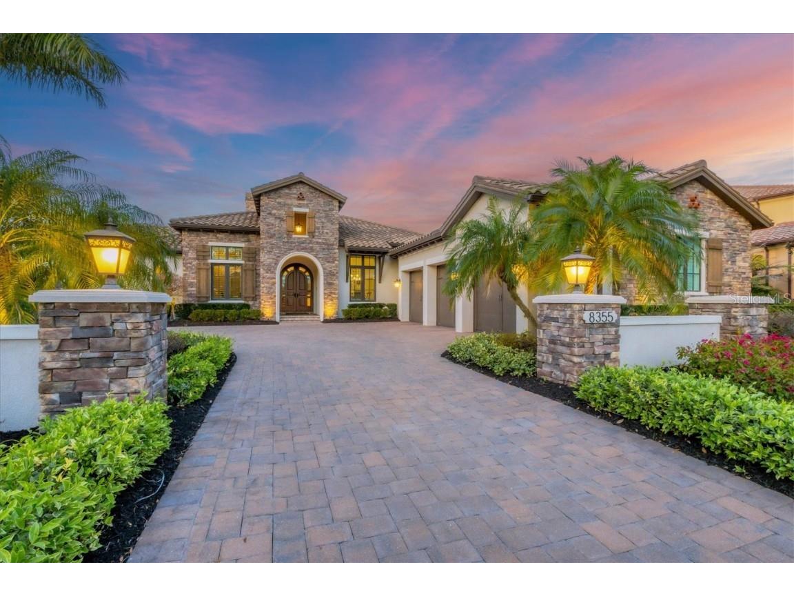 8355 Catamaran Circle Lakewood Ranch FL 34202 A4599176 image1