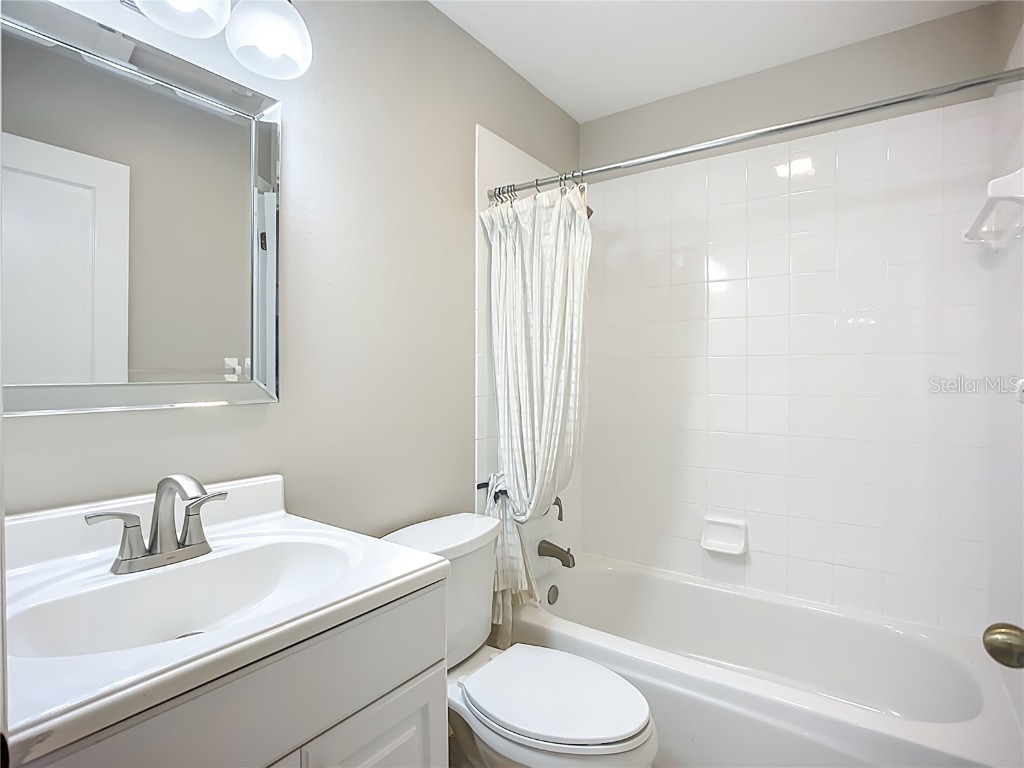 8355 Glenrose Way #112 Sarasota FL 34238 A4670903 image27