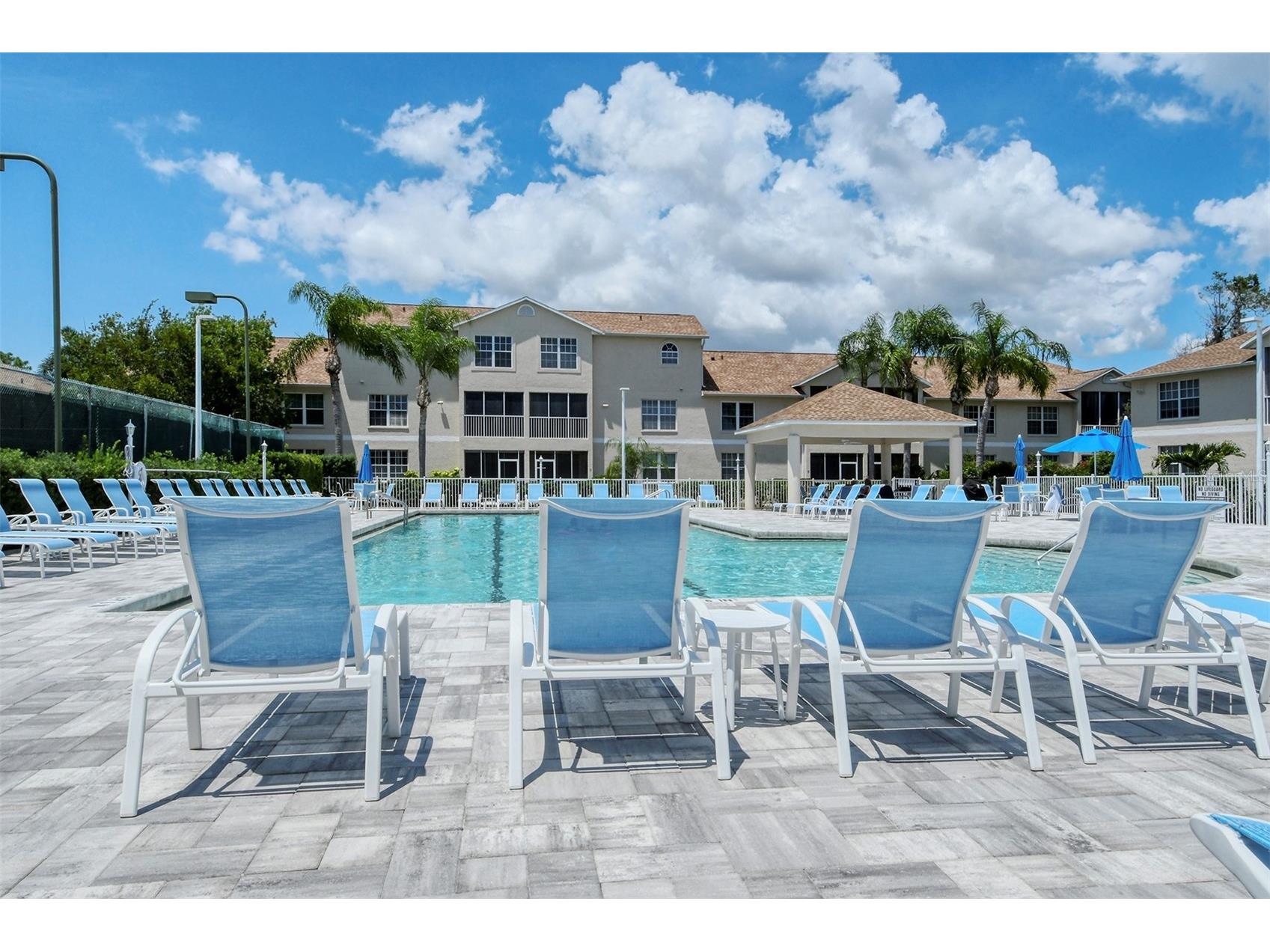 8355 Glenrose Way #113 Sarasota FL 34238 A4693275 image46