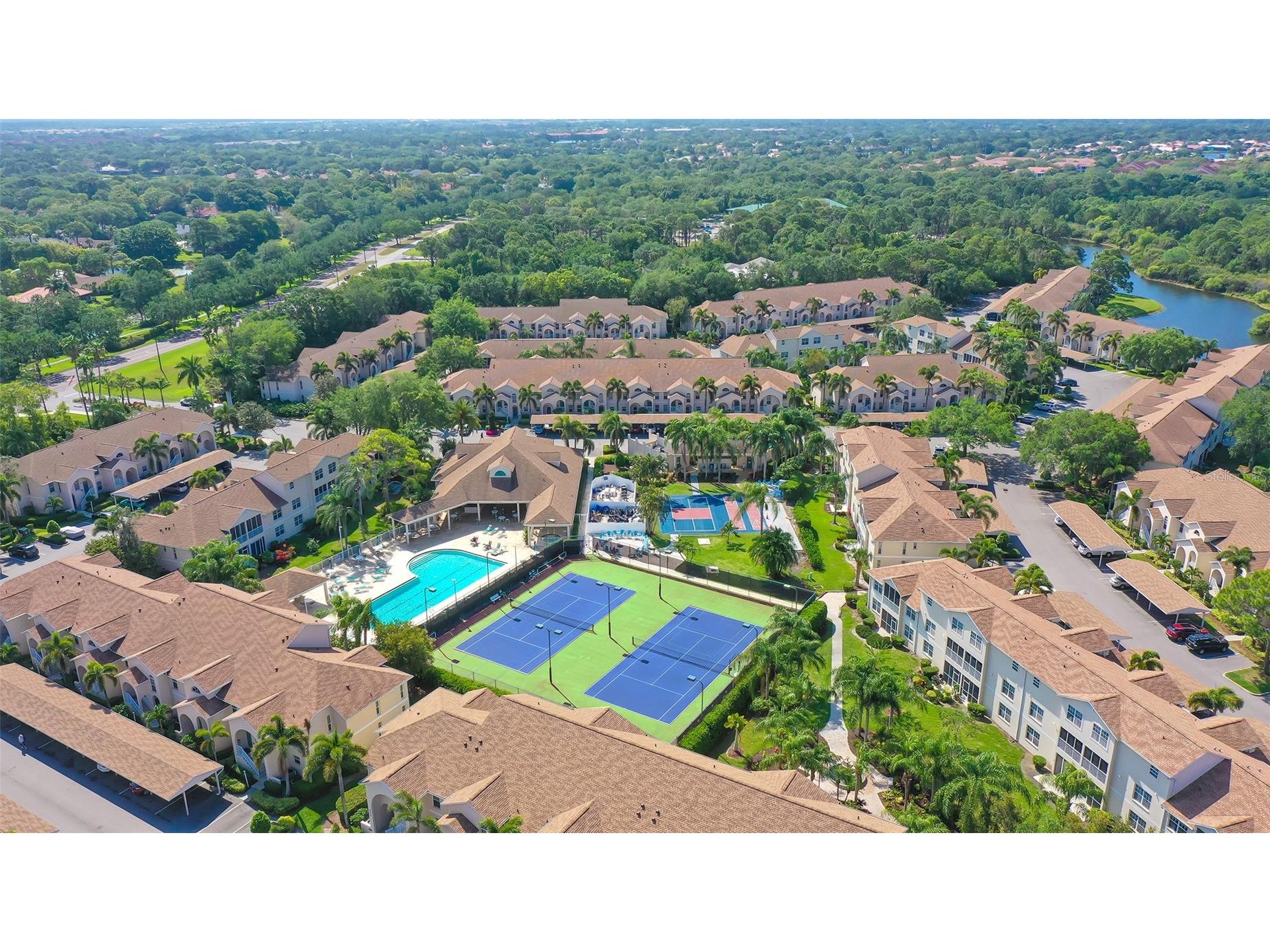 8355 Glenrose Way #113 Sarasota FL 34238 A4693275 image61