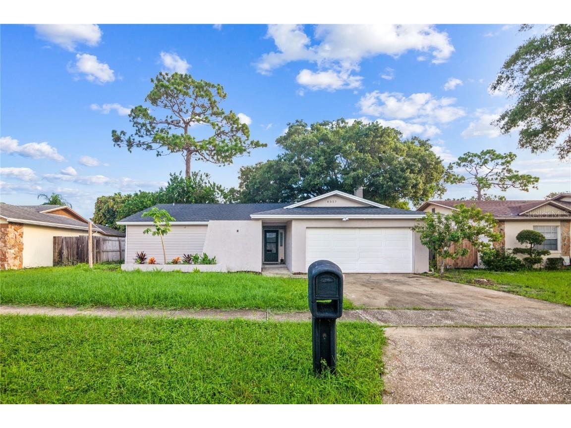 8357 125th Place Largo FL 33773 O6222319 image1