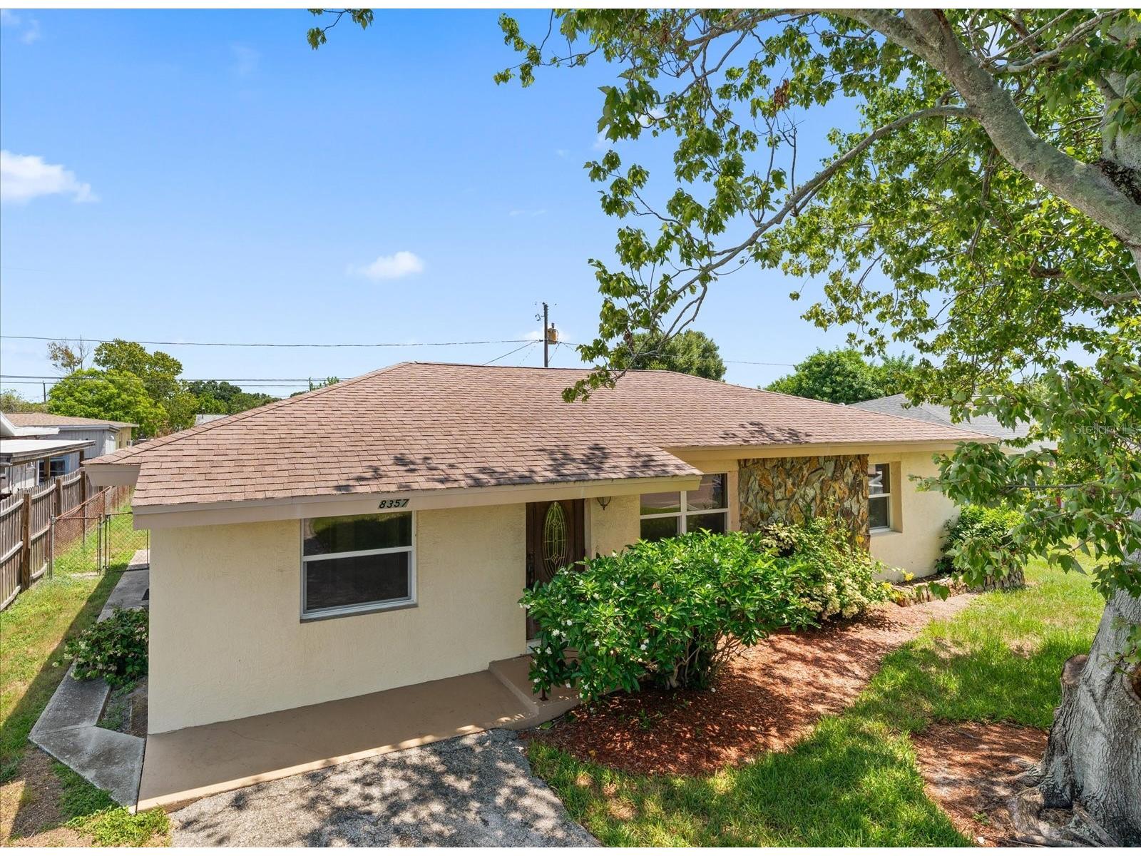 8357 75th Avenue Seminole FL 33777 TB8528320 image2