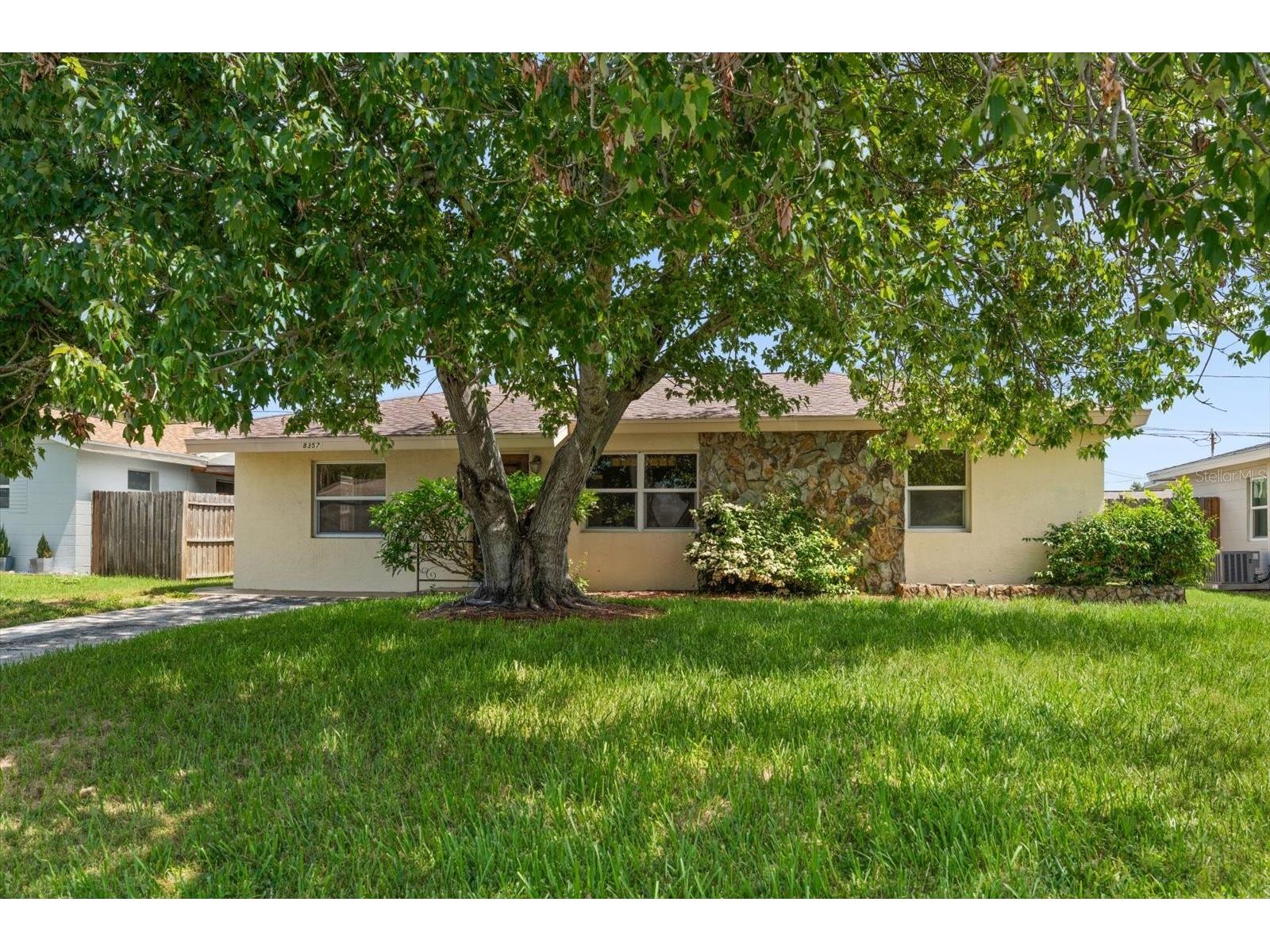 8357 75th Avenue Seminole FL 33777 TB8528320 image42