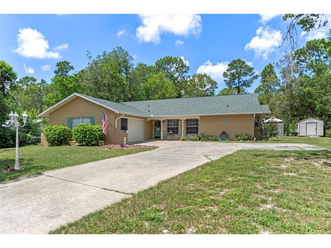 8358 Windridge Way Weeki Wachee FL 34613 W7878266 image1