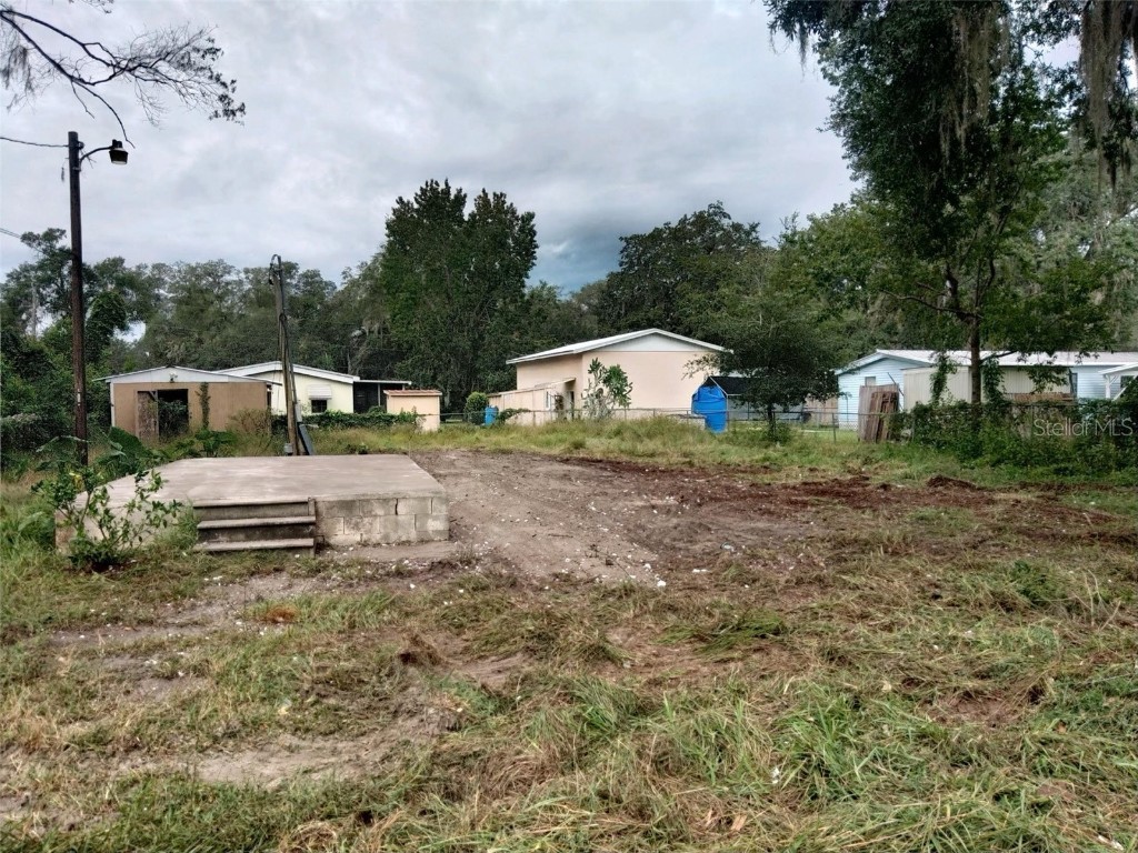 836 Cr 481w Lake Panasoffkee FL 33538 OM667144 image1