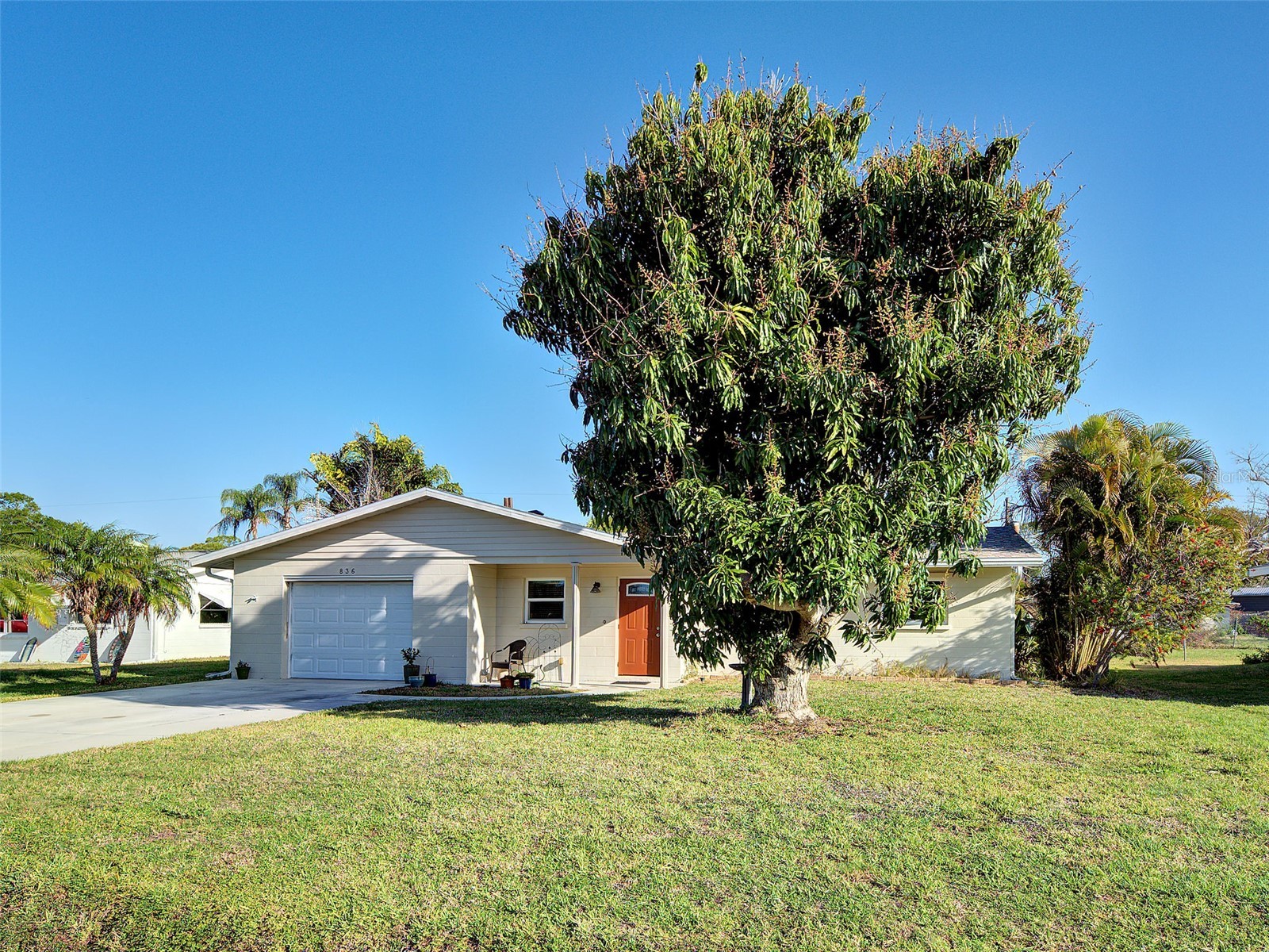 836 Stewart Street Englewood FL 34223 D6146479 image1