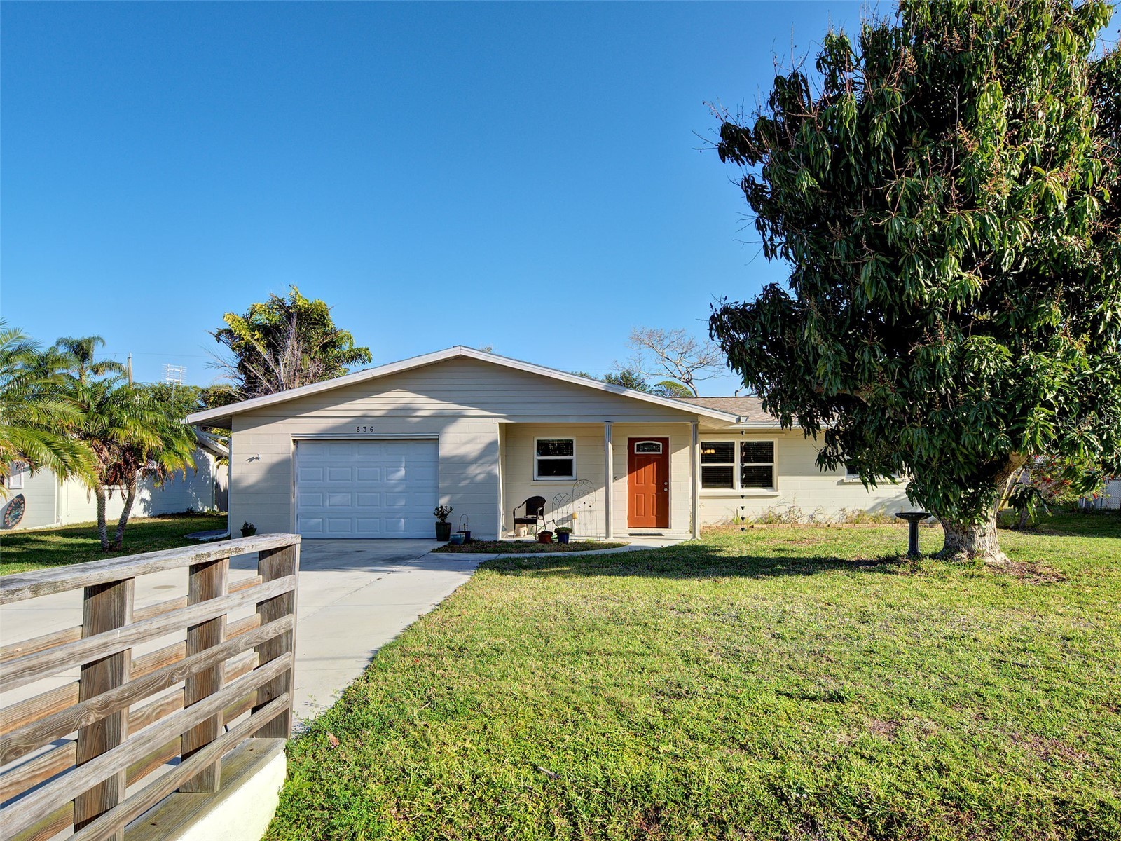836 Stewart Street Englewood FL 34223 D6146479 image2