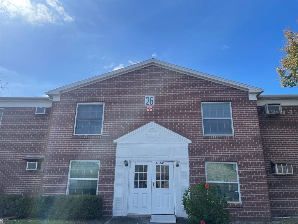 8360 12th Street N #G Saint Petersburg FL 33702 U8191389 image1