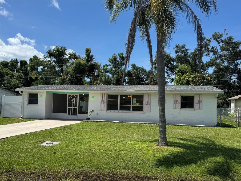 8361 Pelican Road Englewood FL 34224 D6143046 image1