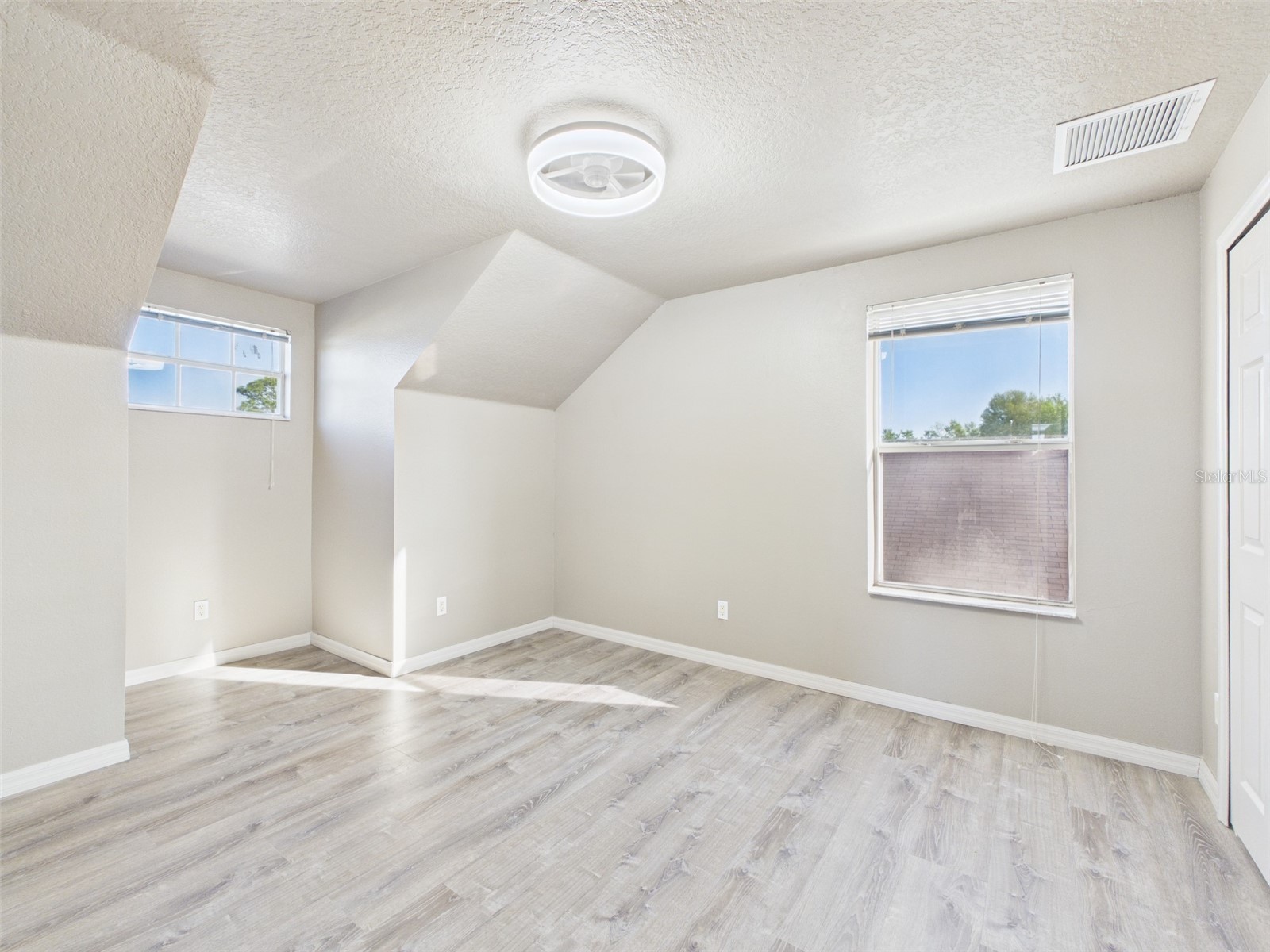 8361 Silverbell Loop Brooksville FL 34613 OM720951 image24