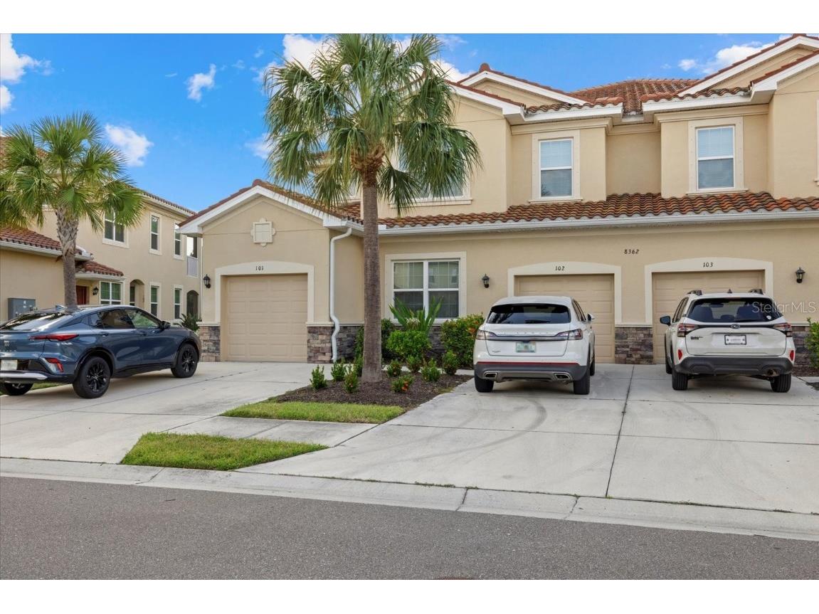 8362 Enclave Way #102 Sarasota FL 34243 A4624434 image1