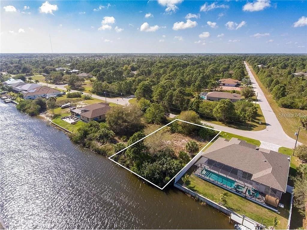 8362 Santa Cruz Drive Port Charlotte FL 33981 D6126101 image1