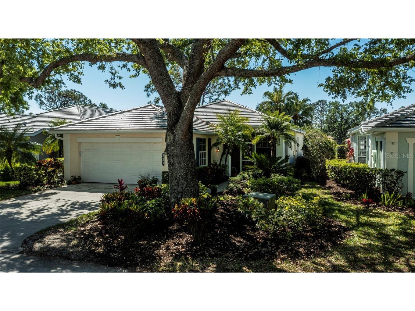 837 Chalmers Drive #837 Venice FL 34293 C7472898 image1