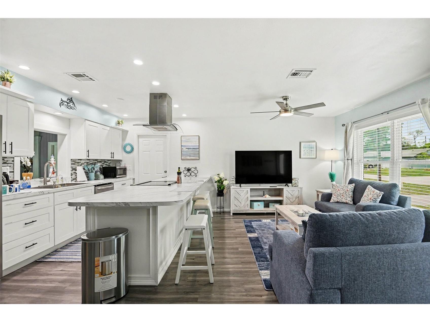 837 Dolphin Avenue NW Port Charlotte FL 33948 A4699151 image4