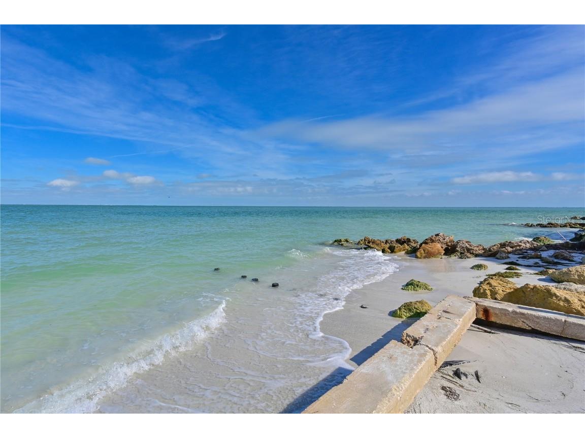 837 N Shore Drive Anna Maria FL 34216 A4674489 image4