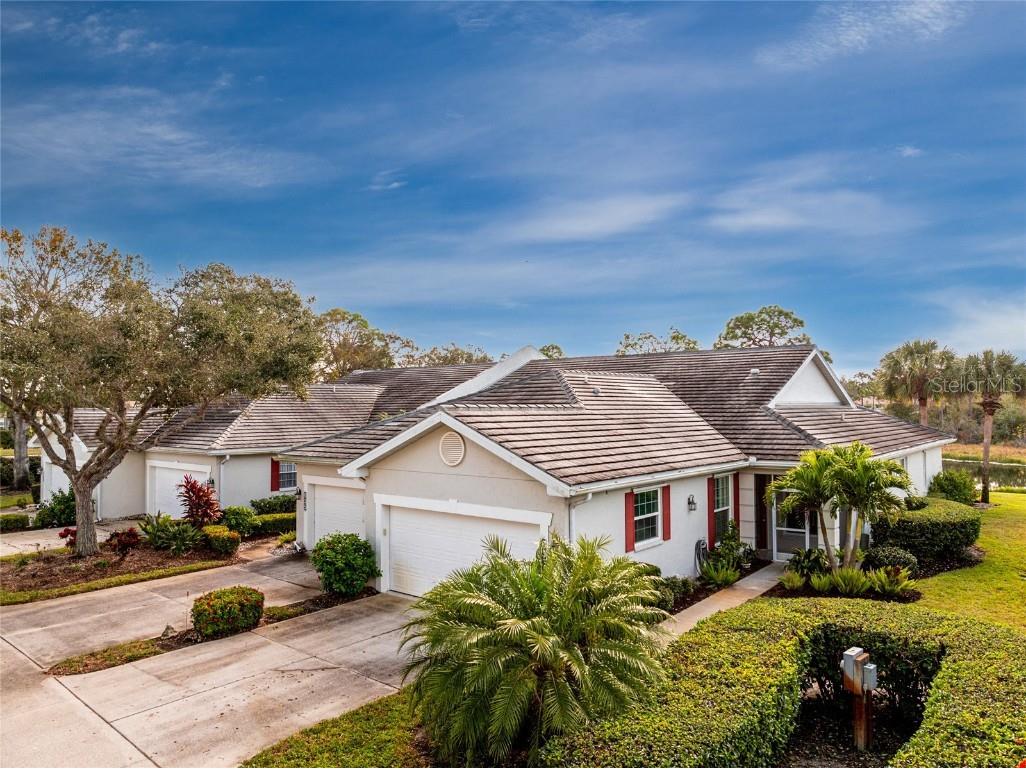 837 Tartan Drive #4 Venice FL 34293 D6134262 image1