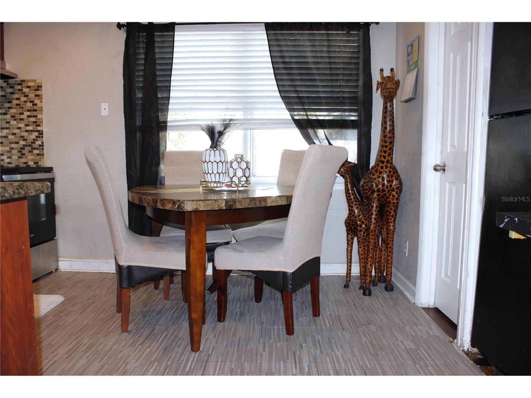 8370 52nd Way N Pinellas Park FL 33781 W7886669 image19