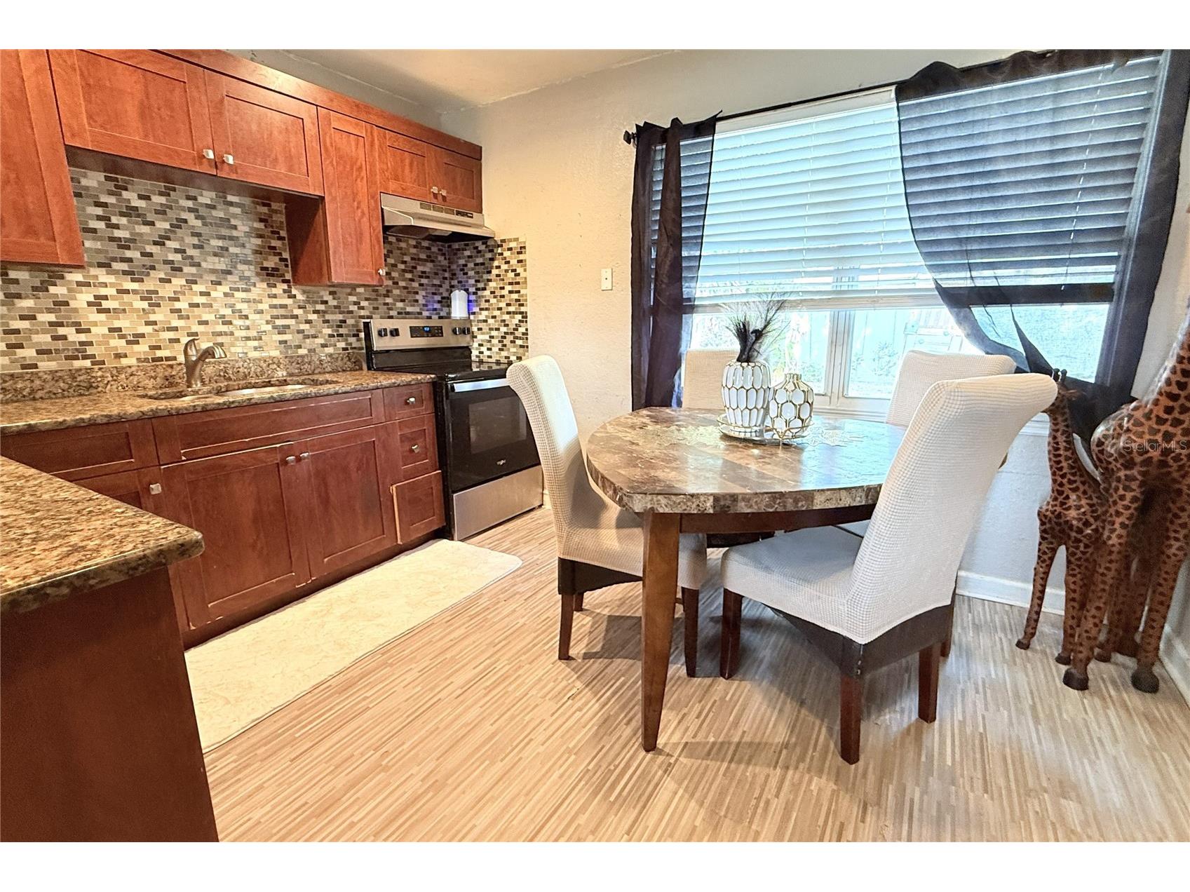 8370 52nd Way N Pinellas Park FL 33781 W7886669 image22