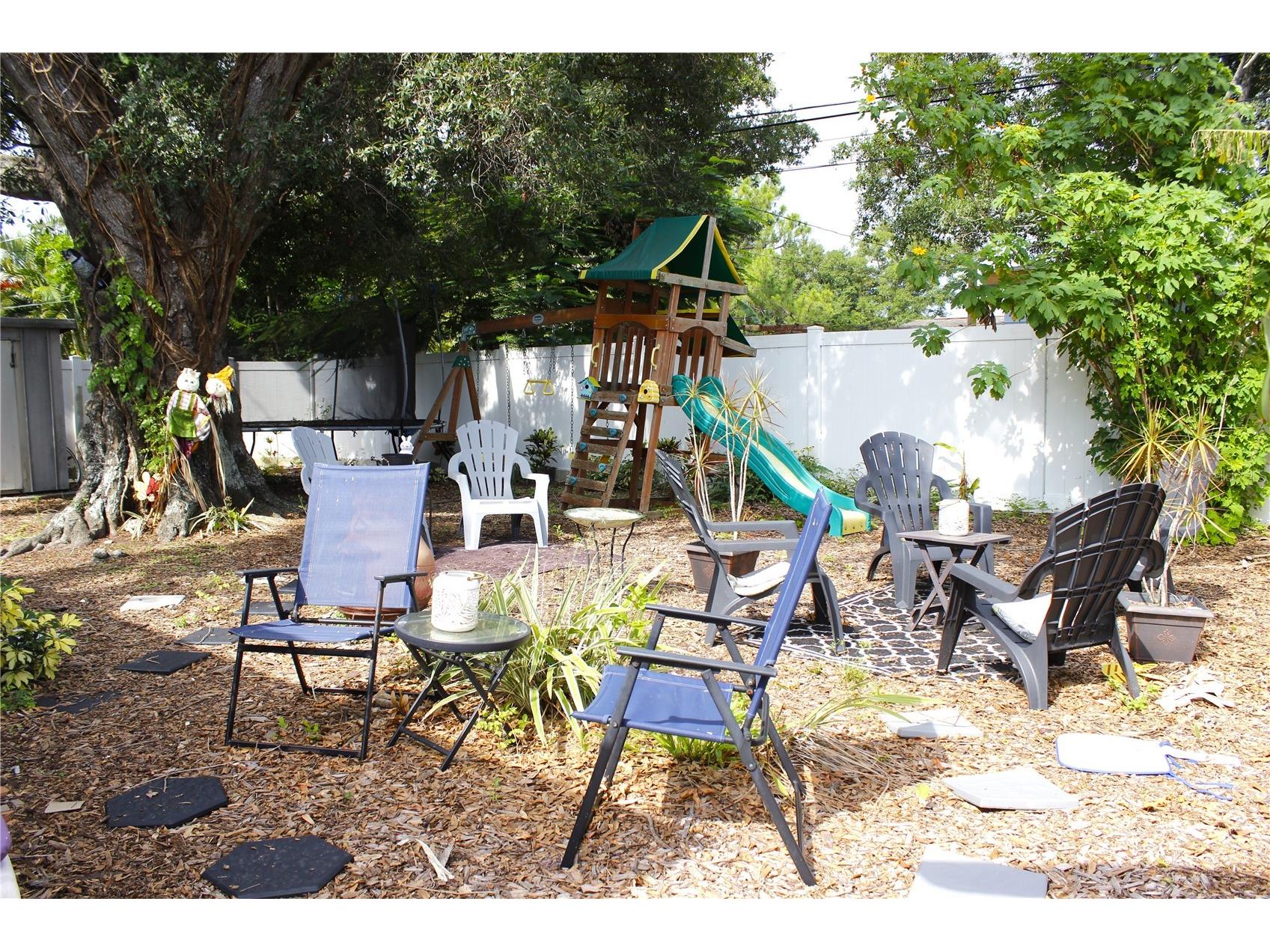 8370 52nd Way N Pinellas Park FL 33781 W7886669 image36