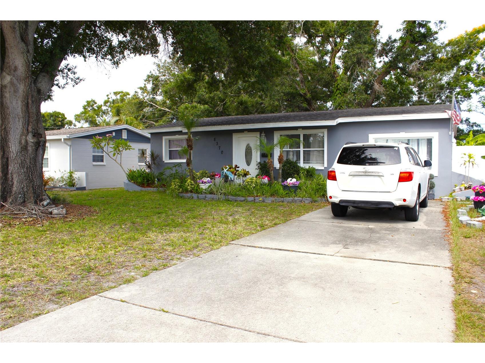 8370 52nd Way N Pinellas Park FL 33781 W7886669 image4