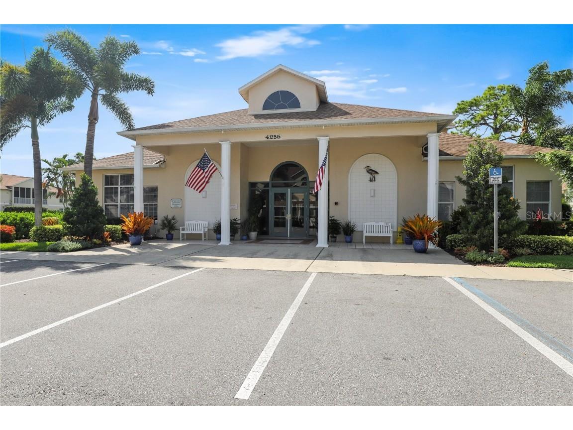 8370 Wingate Drive #725 Sarasota FL 34238 A4552127 image19