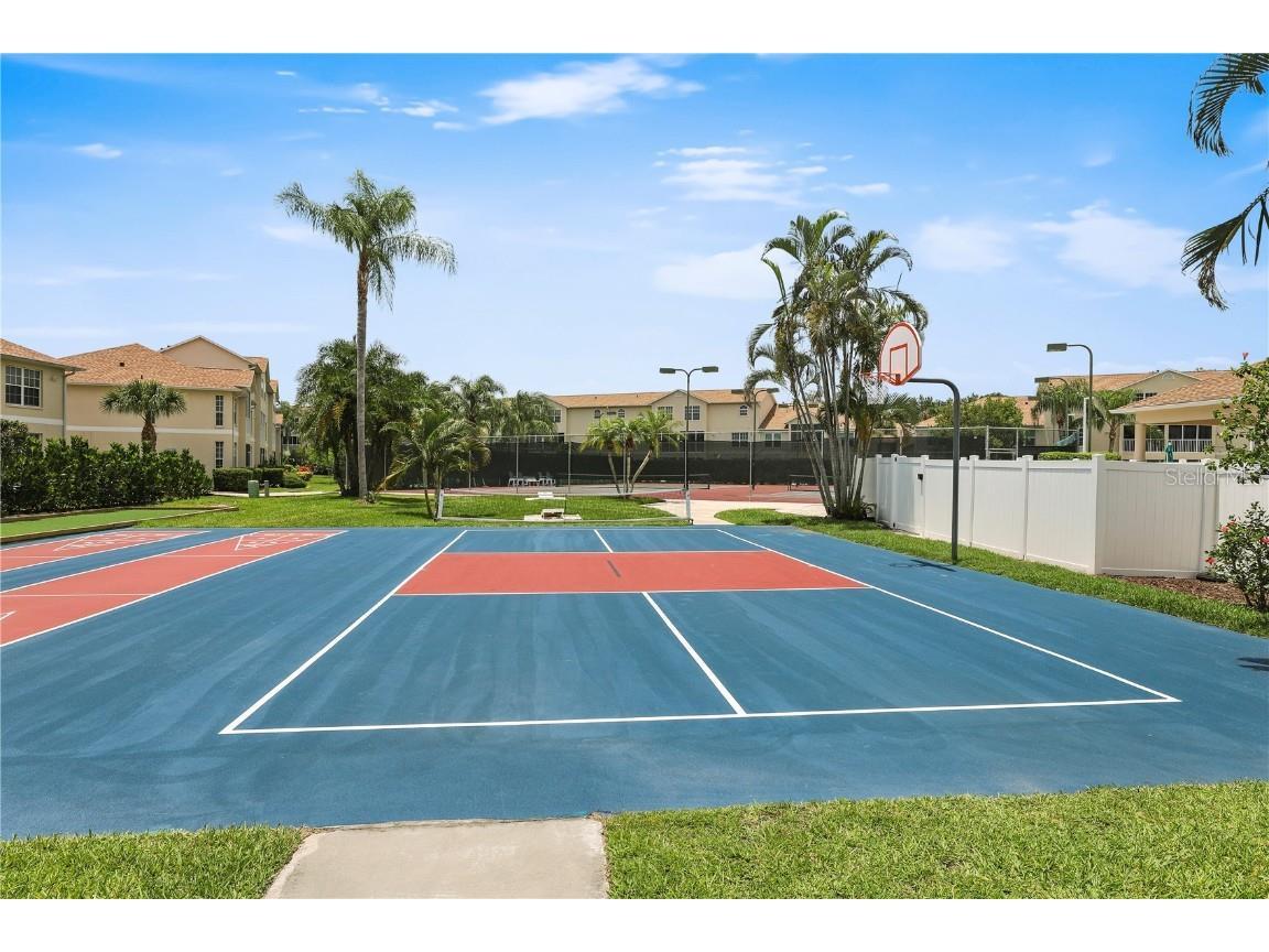 8370 Wingate Drive #725 Sarasota FL 34238 A4552127 image27